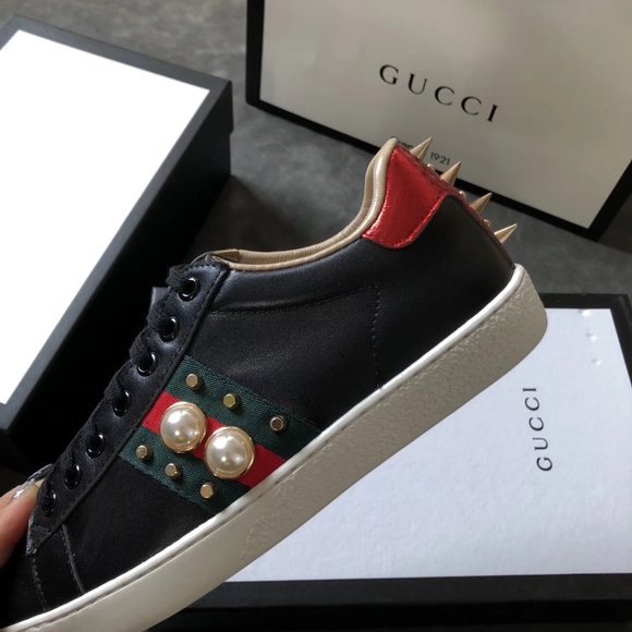 NEWGucci leather casual shoes for women